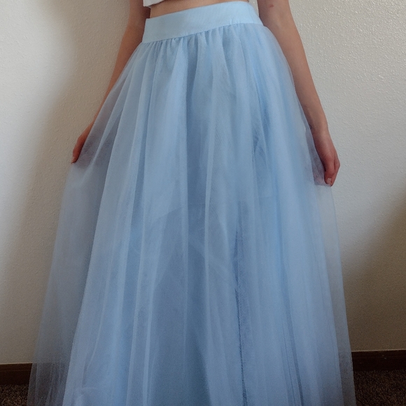 Prom Dress / Bridesmaid Dress - Picture 3 of 8